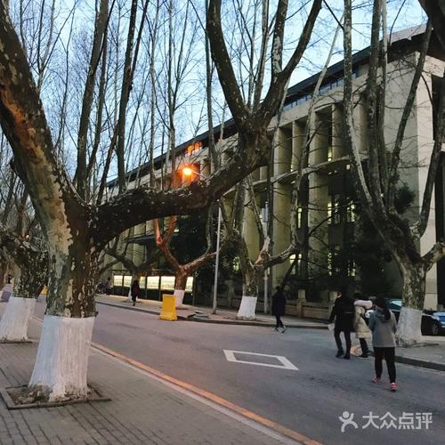 南京农业大学图书馆-南京农业大学图书馆事件