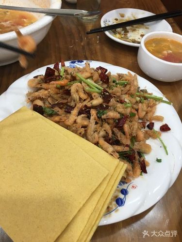 章丘美食-章丘美食一条街在哪