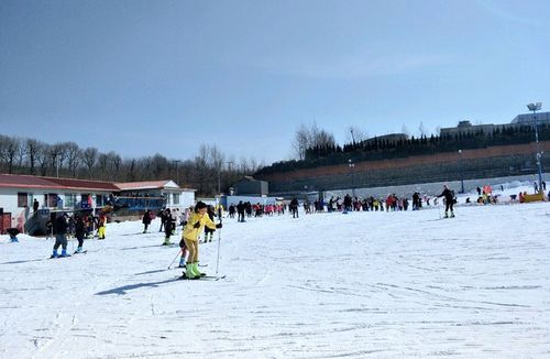 白鹿原滑雪场-白鹿原滑雪场门票多少钱