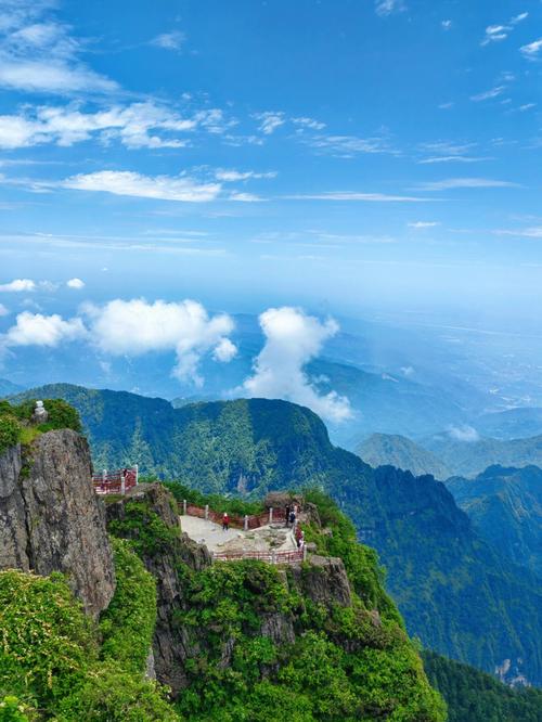 峨嵋山旅游-峨眉山旅游攻略