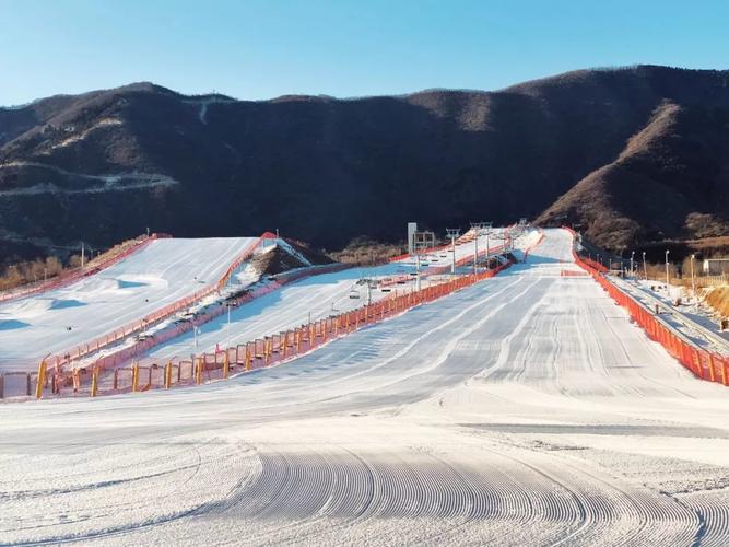 北京八达岭滑雪场-北京八达岭滑雪场官网