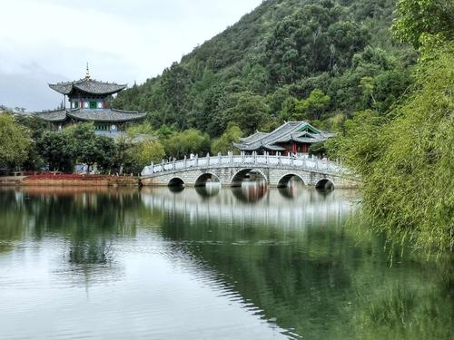 黑龙潭自然风景区-黑龙潭自然风景区旅游