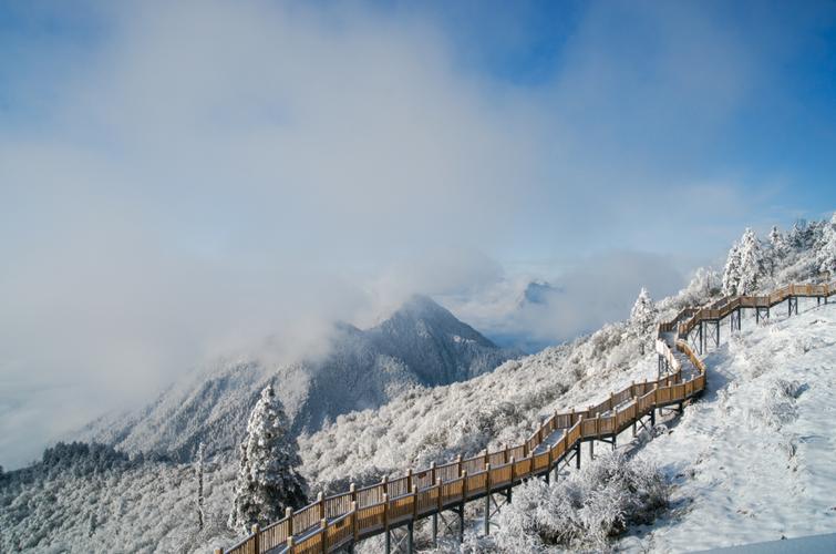 成都西岭雪山一日游-成都西岭雪山一日游多少钱