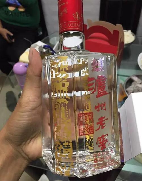 高原汽车为什么加白酒（汽车为什么加白酒）