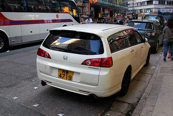 香港汽车为什么这么老（香港汽车为什么这么干净）