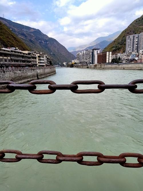 泸定推荐旅游时间多久-泸定旅游景点