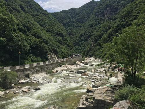 秦岭适合旅游时间多久-秦岭适合度假的地方