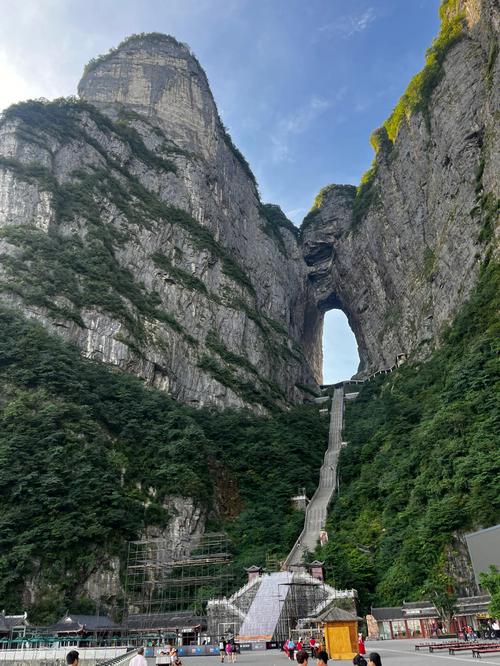 天门山旅游需要时间多久-天门山旅游需要时间多久才能玩完